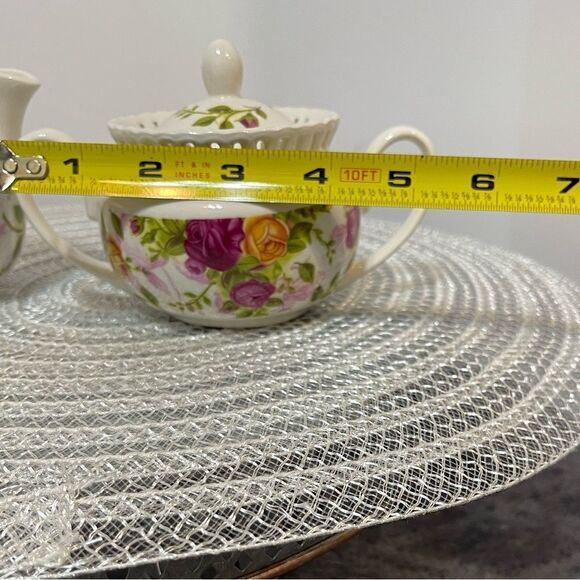 Royal Albert Pierced Cream and Sugar Set Old Country Roses NWT - Picture 10 of 16